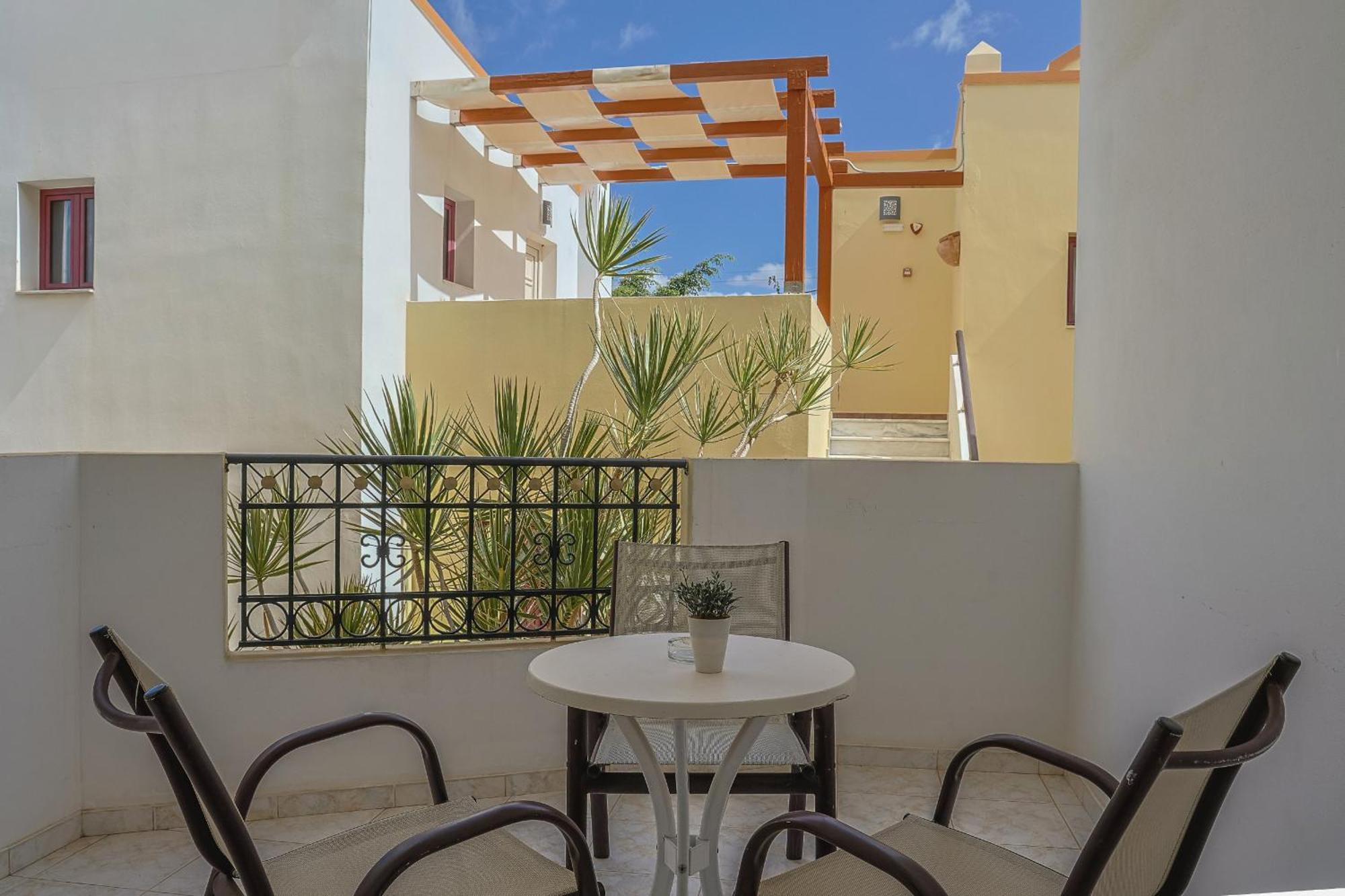 Irida Aparthotel Malia By Estia מראה חיצוני תמונה